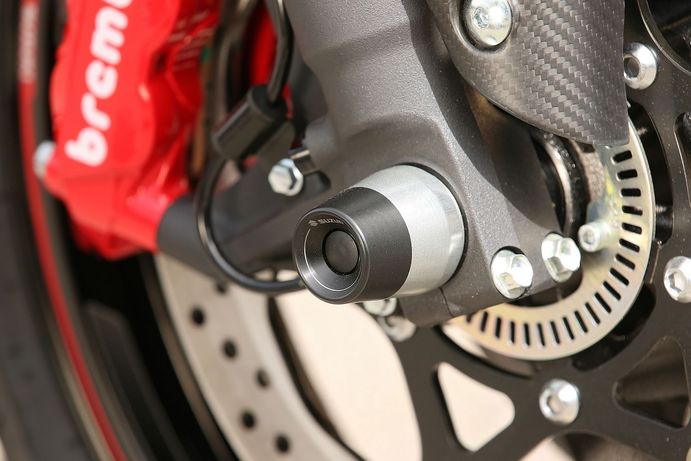 Axle protector front wheel for Suzuki GSX-S1000 BJ. 2015-2017