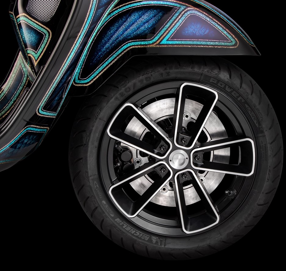 Rim front/rear 13" for Vespa GTS/GTS Super/GTV/GT 125-300cc, black with silver rim