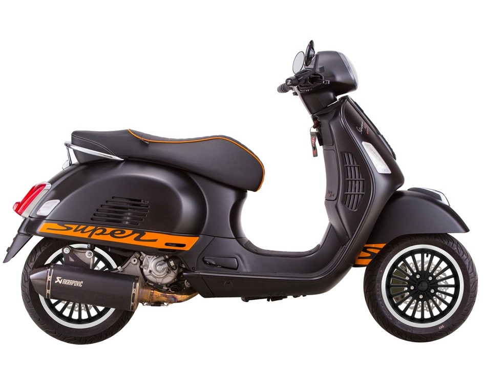 Rim front/rear for Vespa GTS/GTS Super/GTV/GT 125-300ccm, black with polished rim
