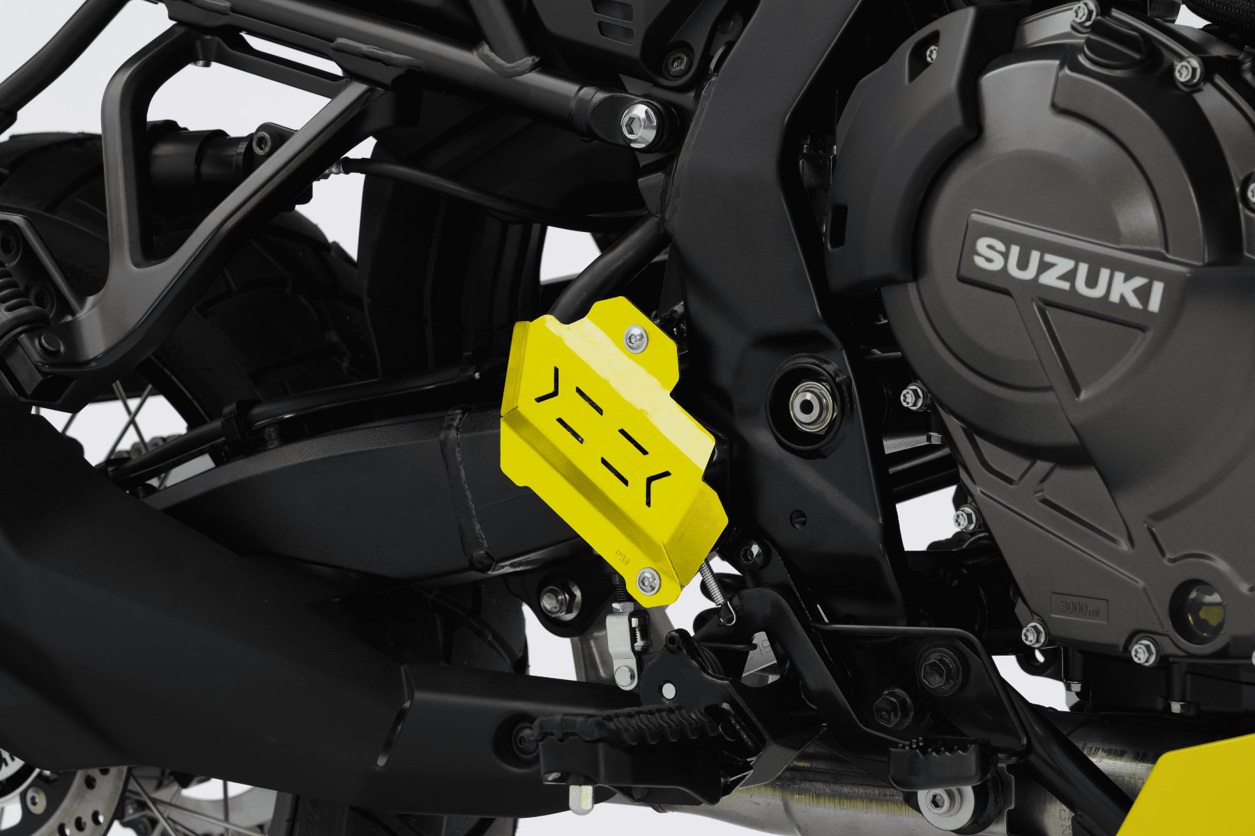 Yellow aluminum brake cylinder cover for Suzuki V-Strom 800 DE (23-)