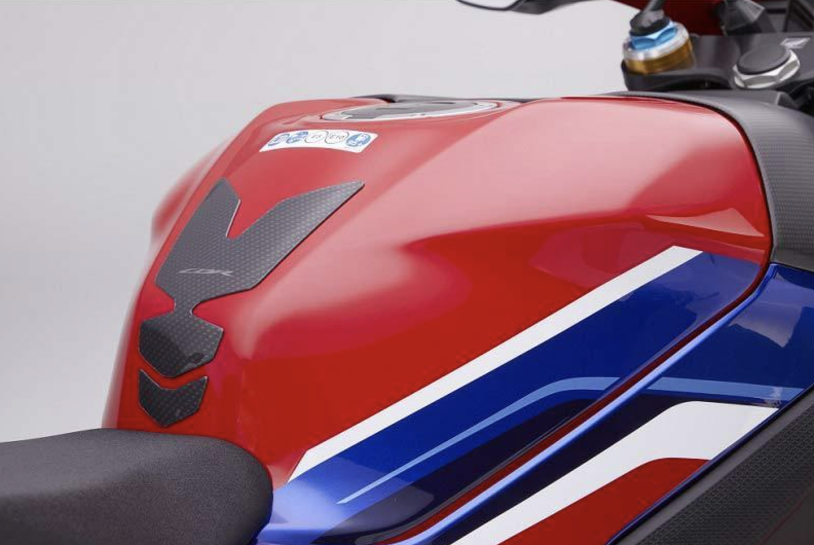 Tank pad Carbonlook Original for Honda CB 650 R/1000RR-R BJ 20-