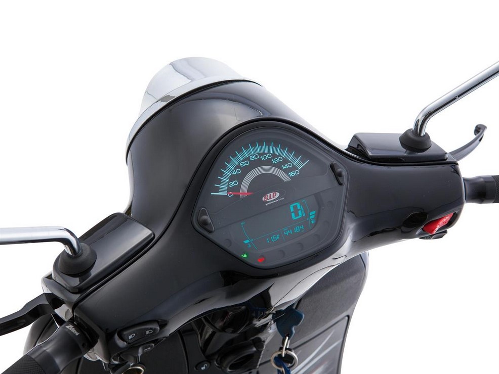 Tachometer/Speedometer for Vespa GTS/GTS Super/GTS SuperSport, i.e., 125-300cc (-'14), black