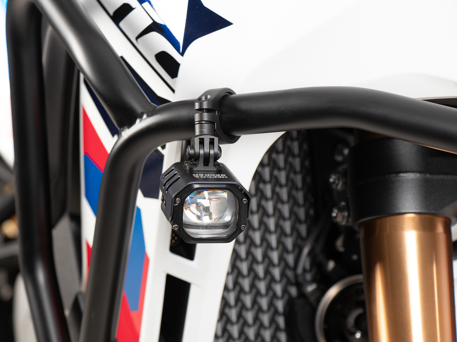 LED auxiliary headlight Nova incl. universal mounting for tube Ø18-25mm Hepco & Becker