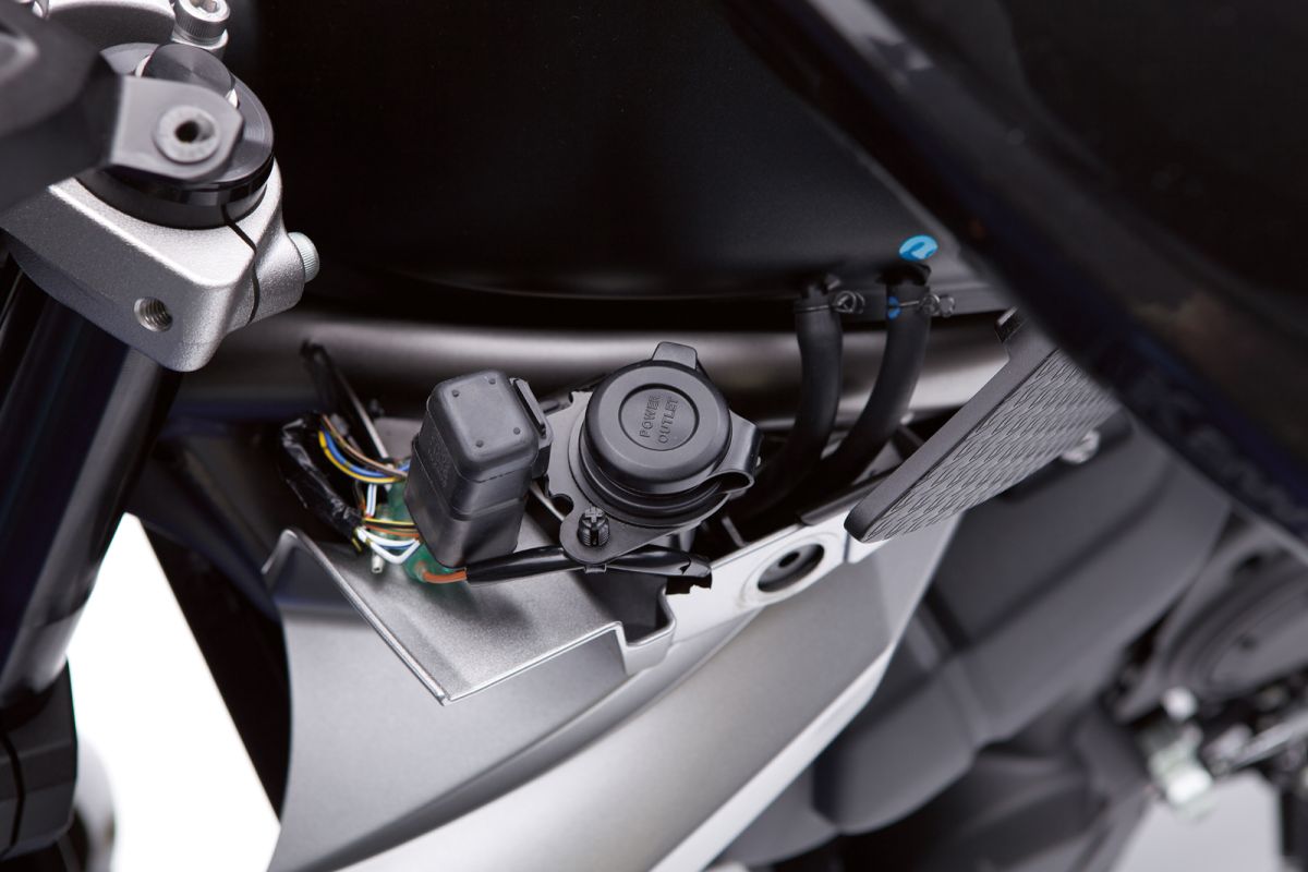 12 V socket Versys650 2014 Original Kawasaki