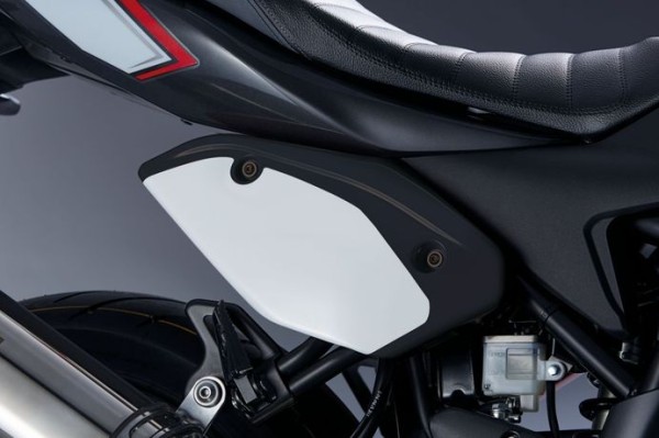 Number plate (white/black) for Suzuki SV650 BJ. 2016-2017