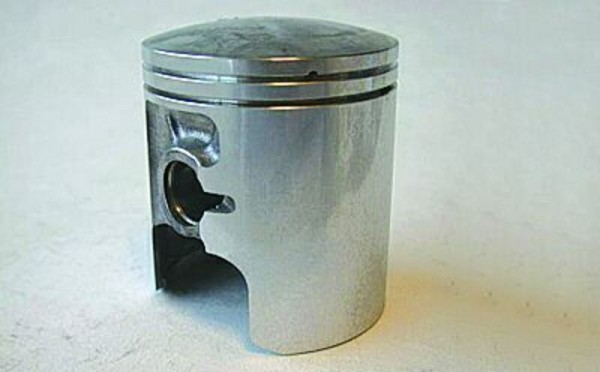 Tecnium cast iron piston