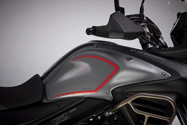 Tank protection film (red) for Suzuki V-Strom 650 BJ. 2012-2016