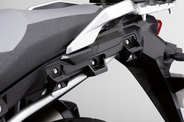 Mounting kit side cases for Suzuki V-Strom 650 BJ. 2017