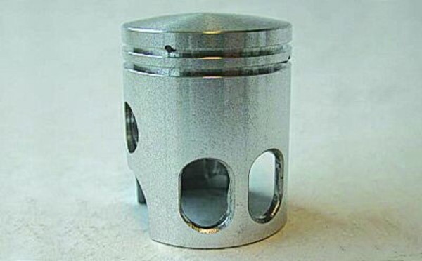 Tecnium cast iron piston