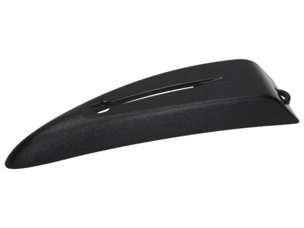 Fender trim piece (lower part)