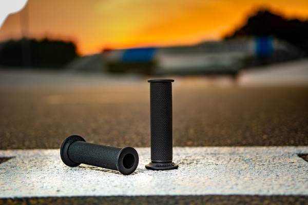 V PARTS Racing grips, Full Diamond